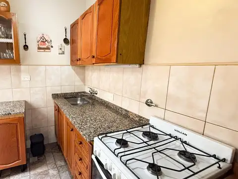 Depto Tipo Casa en Venta 64 años