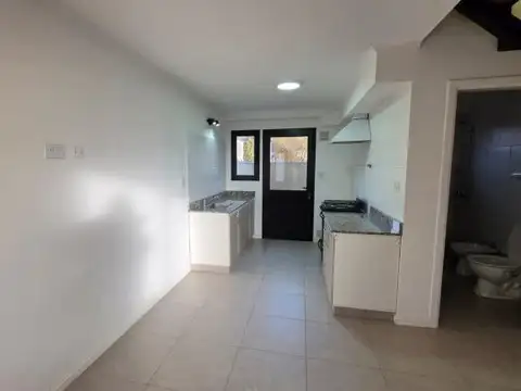 Desalojo del 37 600 , Piso 1