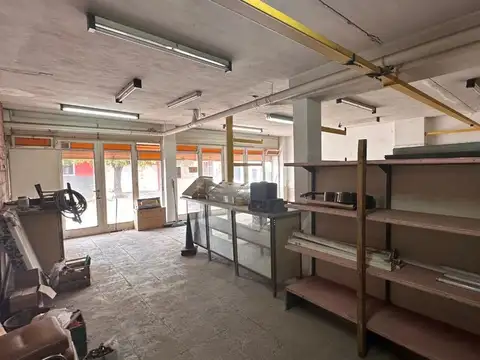 VENTA LOCAL COMERCIAL CON 2 DEPTOS EN OBSERVATORIO