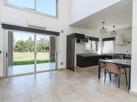 Casa en Alquiler A Estrenar