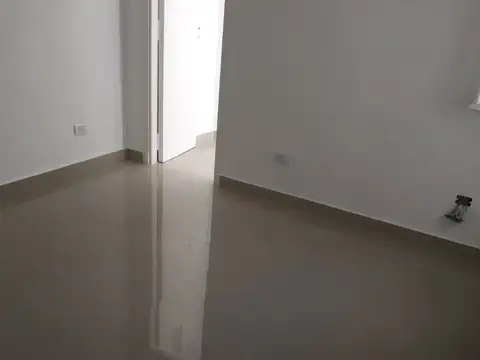 Edificio de 650 m2 totales, 10 departamentos, lote propio en 4 plantas, Oport 