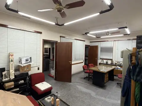 Galpon  2000m2 - Rueda al 1500 | España y hospitales