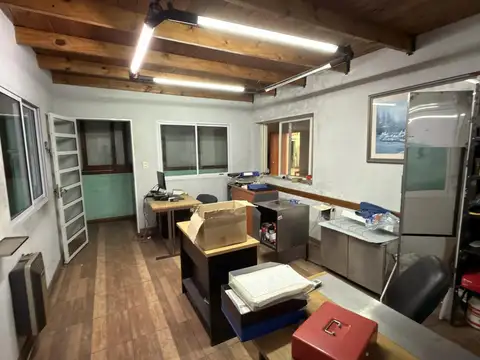 Galpon +2000m2 - Rueda al 1500 | España y hospitales