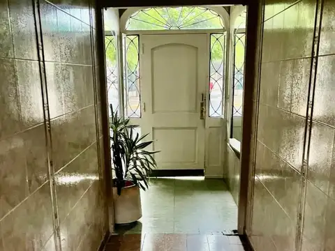 Pedro Lozano 3235 , Piso 1