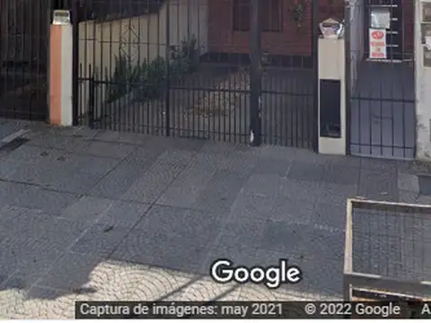 * EXCELENTE DUPLEX CON COCHERA Y PATIO *