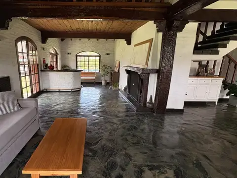 Alquiler Comercial de Casa en Bella Vista