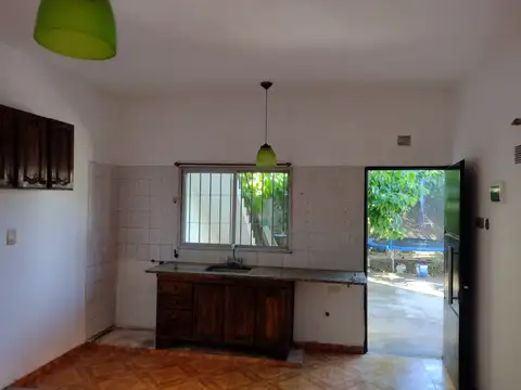 Departamento en Alquiler en Berazategui Oeste, $ 400.000