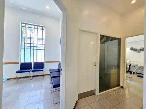 Local en Alquiler en Villa Sarmiento, $ 3.600.000