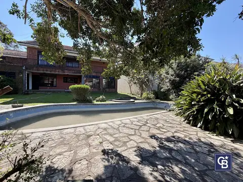 Venta de Gran Lote 1.026 m² Apto Crédito Ideal inversion en Martínez