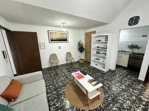 Oficina 4 ambientes con 1 baño