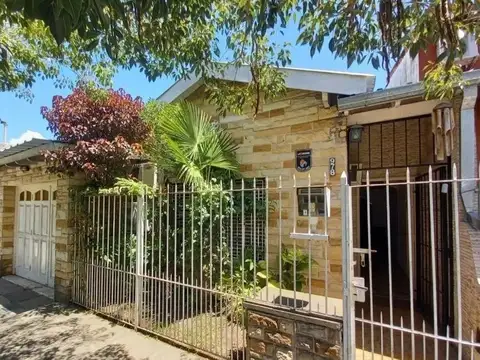 Casa 4 ambientes en venta en Ituzaingó