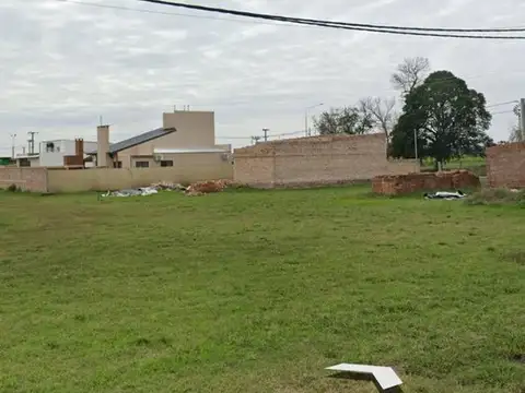 VENTA LOTE BARRIO SUR -  HUMBOLDT