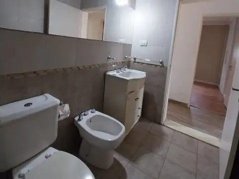 Casa en VENTA 3 dormitorios cochera piscina Parque Field