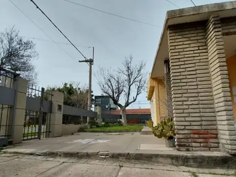 Casa en Venta en Barrio Parque Field, Rosario
