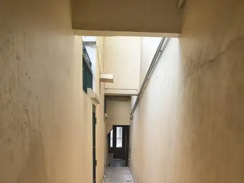 3 AMB CON DEPENDENCIA   EN  CABALLITO