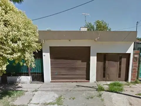 Casa en venta - 2 Dormitorios 1 Baño - Moreno