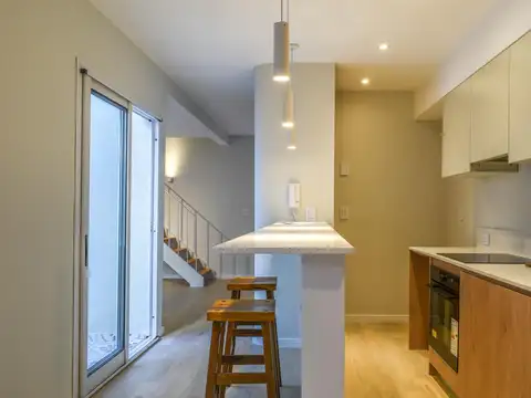 Casa 5 ambientes con 3 baños