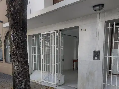 Local en Alquiler en Mercedes, $ 420.000
