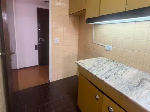 Departamento en Alquiler en Balvanera, $ 900.000