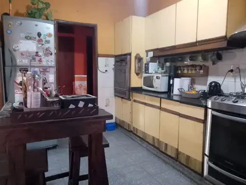 Depto Tipo Casa en Venta de 4 ambientes