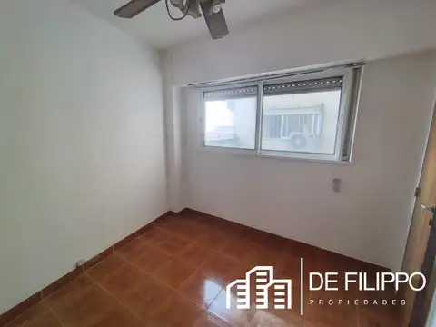 Departamento 2 ambientes Sobre Avenida
