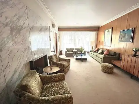 Departamento en Venta de 4 dormitorios