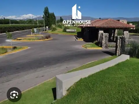 OPENHOUSE vende fabulosa casa en Barrio Rincon de Araoz,Lujan de Cuyo.