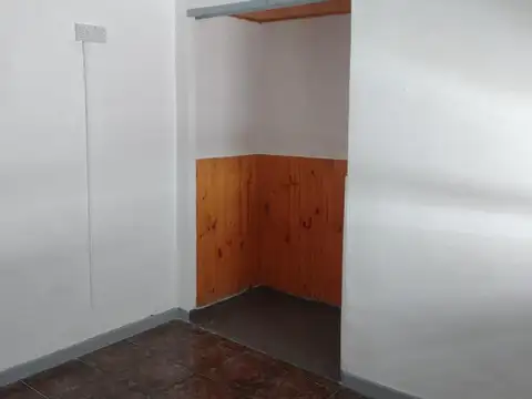 Depto Tipo Casa en Alquiler de 4 ambientes