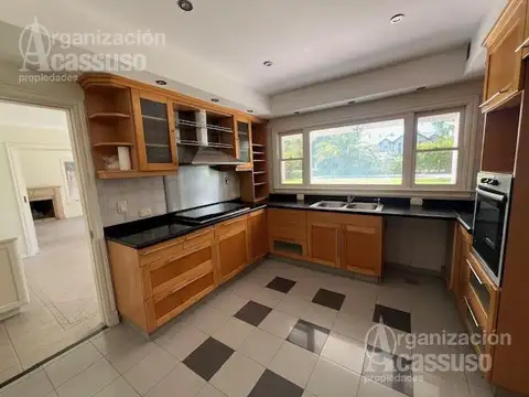 Casa en Pacheco Golf - Venta - Alquiler