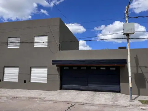 CASA EN VENTA EN PERGAMINO