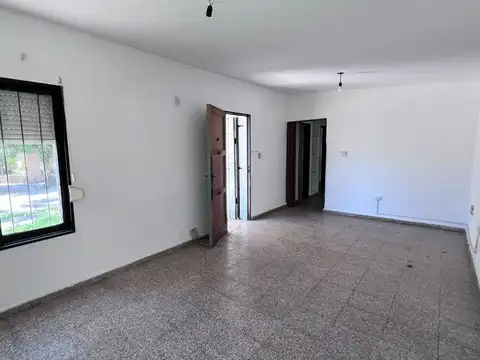 Venta casa esquina 4 dorm Res. Vélez Sársfield!