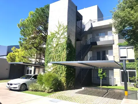 Departamento dos ambientes en venta en Castelar Norte