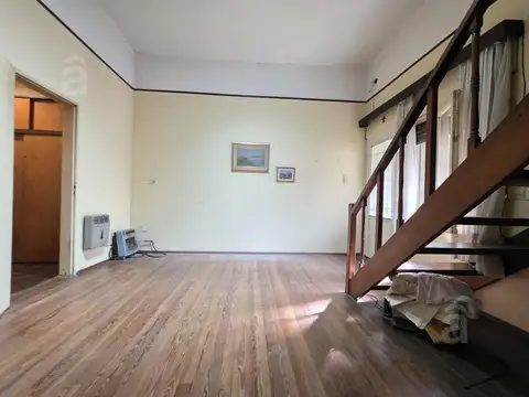 Depto Tipo Casa en Venta 50 años