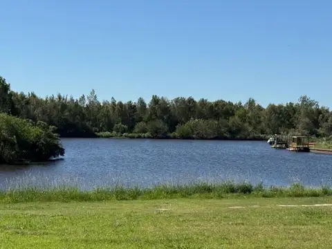 Lote en venta El Cazal 906 m2 Amplio Frente al Rio