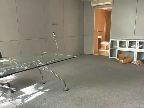 Oficina en Venta con 1 cochera