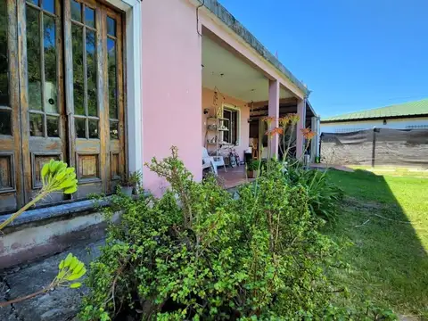 Casa 3 ambientes a la venta en Muñiz