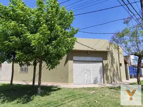 Bebedero e/ Almirante Brown y Albert Einstein