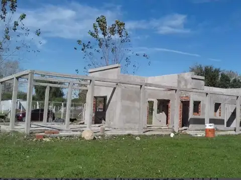 Casa en construccion en venta, Marcos Paz.