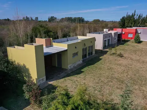 Casa en Venta con 1 cochera