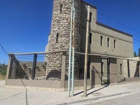 Casa en Venta en Plottier, USD 295.000