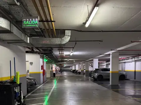 Cocheras subterraneas en bloque en Dique 2 de Puerto Madero