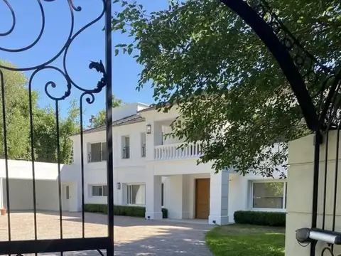 Casa en Alquiler al Noroeste