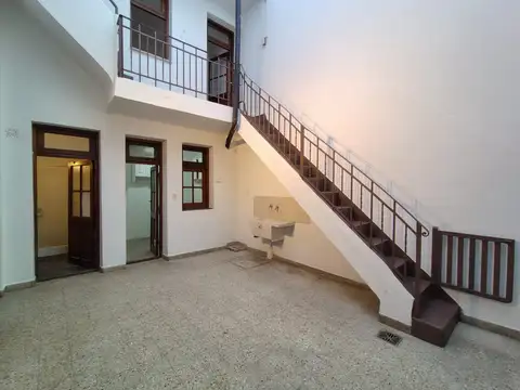 Depto Tipo Casa 4 ambientes con 1 baño