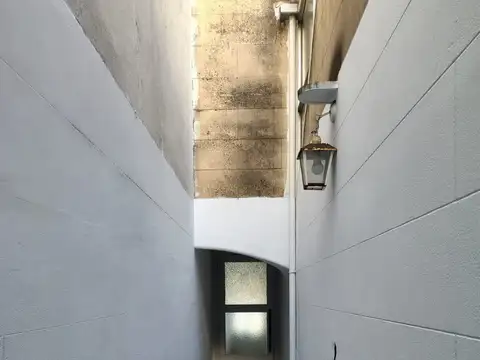 Depto Tipo Casa en Alquiler de 4 ambientes