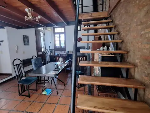 Depto Tipo Casa en Venta con 1 cocheras