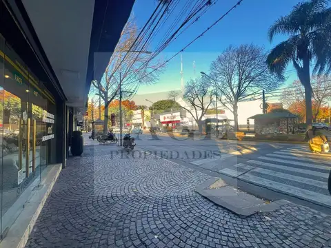 Av. Libertador 13000