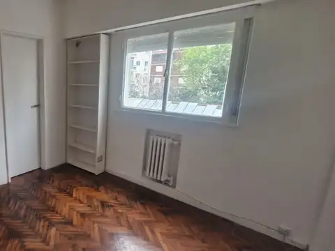 Agüero 1600