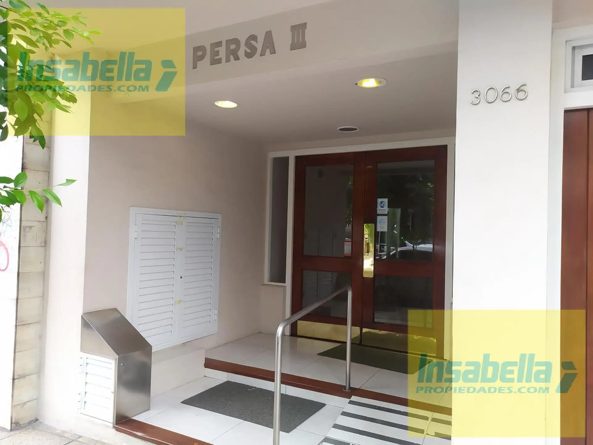 Depto 2 amb, 38m² con balcón — Centro