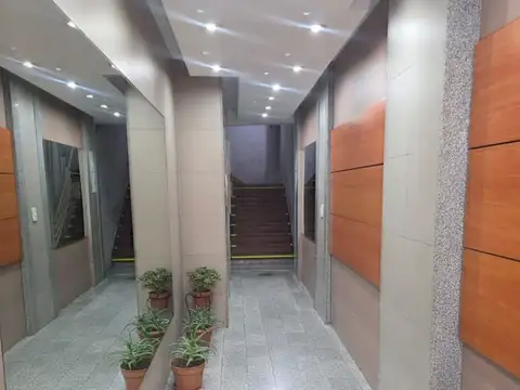Congreso - Un ambiente contrafrente en venta