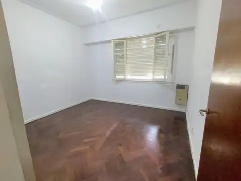 Depto Tipo Casa en Venta 56 años